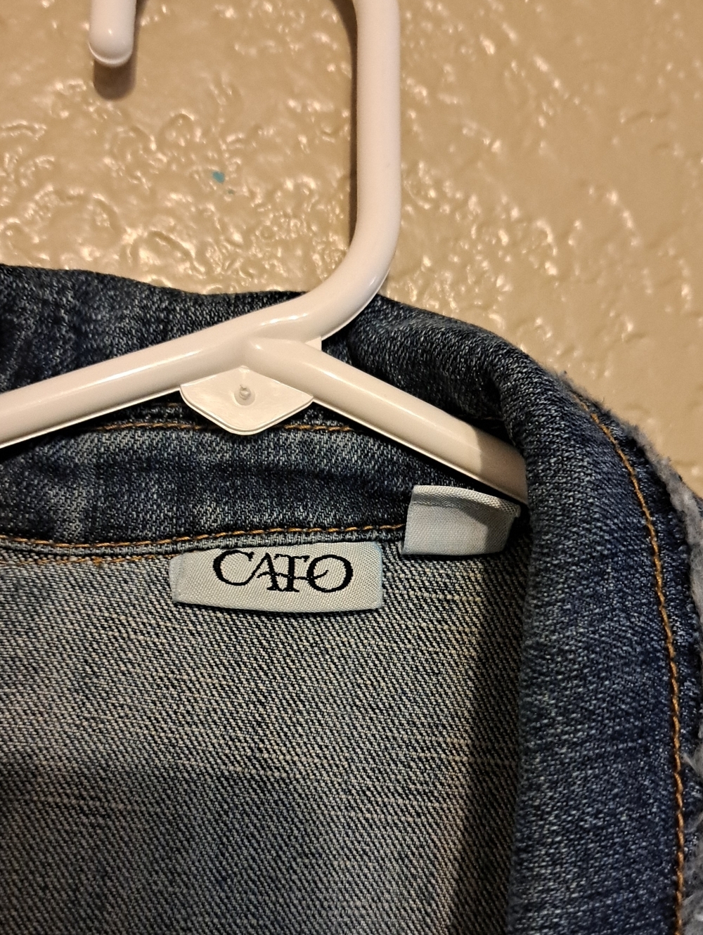 Cato Size S Distressed Indigo Denim Sleeveless Jacket - Picture 3 of 13